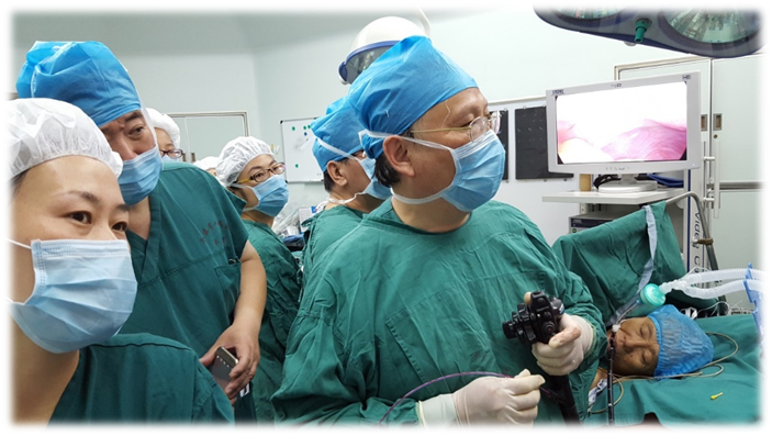 9 magnetic beads in the esophagus of 2 years old child