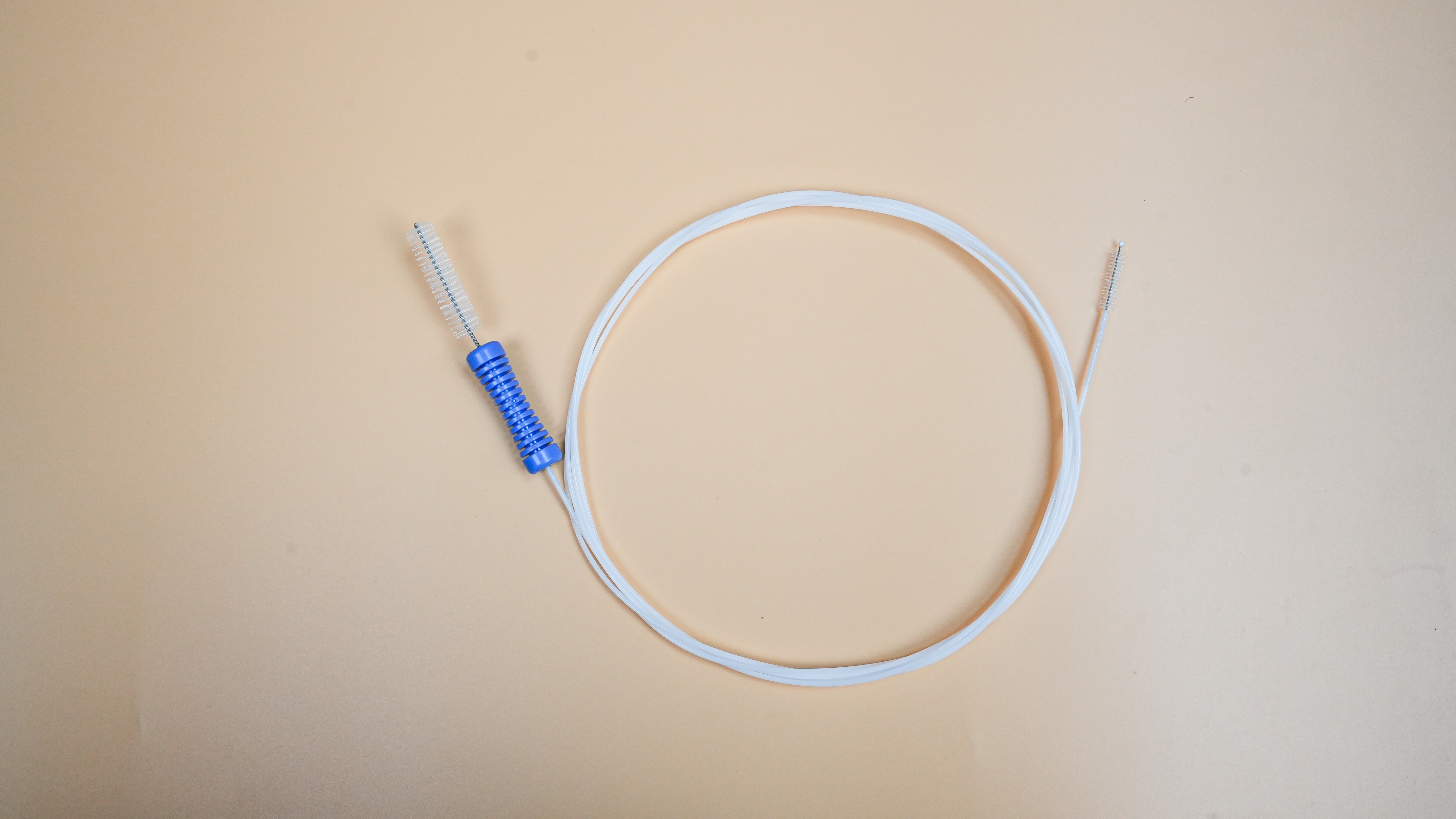 Handle cleaning brush